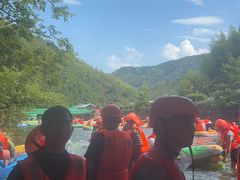 -雅鲁激流探险漂流