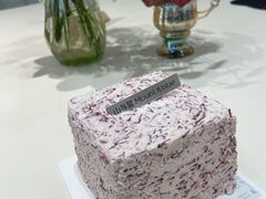 -山与蓝·轻糖鲜果蛋糕(勒泰店)
