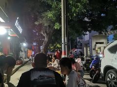 -梁老三麻辣鸡头总店