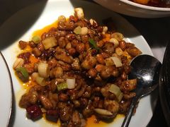 宫爆花仁鸡丁-蔴将·川菜(黄龙万科店)