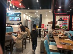 大堂-李先生牛肉面大王(上海站南广场店)