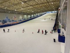 -乔波室内滑雪场