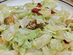 -东来菜馆•手抓海鲜家常菜•海鲜锅贴(鸽子窝店)