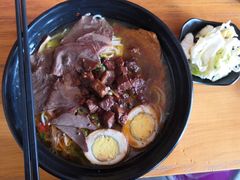 -花溪巷牛肉粉(泉城路店)