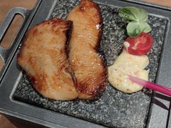 -萤初高端日料王(大寨路店)