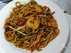 -新大咀港式茶餐厅(宝山万达店)