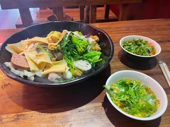 -万记麻辣烫国展总店