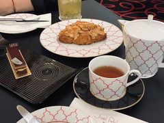 -Salon de The de Joel Robuchon(外滩18号店)