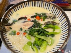 -鲜越鲜鱼粉(财富购物中心店)