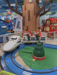 -莫莉幻想儿童乐园(武汉保利广场店)