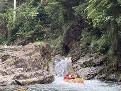 -安吉龙王山峡谷漂流