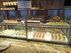 面包甜点陈列柜-嘉定凯悦·咖啡厅