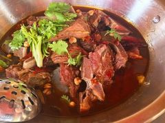 -大众跷脚牛肉馆·非遗传承单位(峨眉山店)