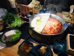 -湊湊火锅·茶憩(上海合生汇店)