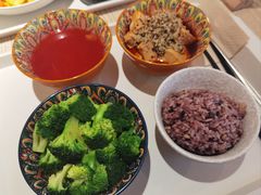 -轻蔬不用等·素食(江苏路店)