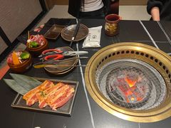 -山川小町·极番烧肉(新地假日广场店)