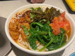 小锅米线-半山腰·云南菜(侨福芳草地店)