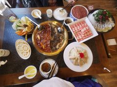 -小天鹅火锅·一线江景洪鼎旗舰店(洪崖洞店)
