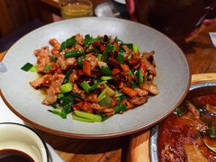 -老滇山寨•云南特色菜•地方菜•民族风情歌舞表演(金碧店)