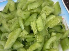 素拍黄瓜-有滋有味烧烤涮(果园星城C区店)