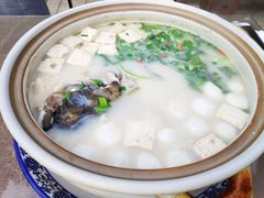 招牌鱼头煲-品渔味湖鲜馆(拈花湾店)