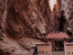 -天山神秘大峡谷