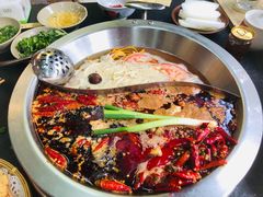 -四小区火锅·巷子里的重庆火锅(花照壁店)