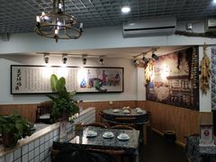 大堂-八两八金·莱芜特色炒鸡(市南漳浦路店)