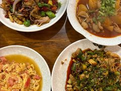 -茅屋大酒店