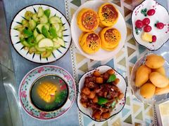 -乐禧母婴全自营月嫂(宝山店)