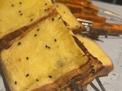 -六福烧烤酒馆(秦隆步行街店)