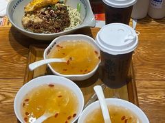 -呼啦面馆·头牌豌杂面(爱琴海店)