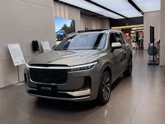 -理想汽车(世纪汇店)