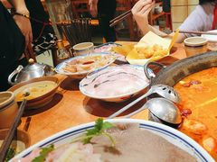 -周小明火锅(黑金冠社区店)