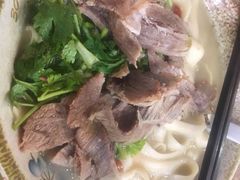 -金杨拉面王小吃面馆·牛三宝面·红烧牛肉粉