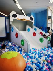 -孩子王童乐园(保定万博广场店)