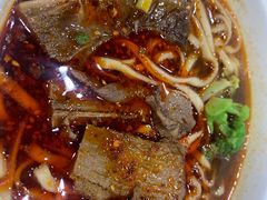 金牌红烧牛肉面-康师傅私房牛肉面(北京南站店)