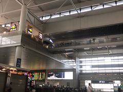 -星巴克(上海虹桥站2A检票口)