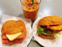 豬扒菠蘿油-华嫂冰室(尖沙咀店)