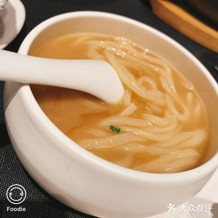鲁采LU STYLE(新天地店)胶东炝锅面图片
