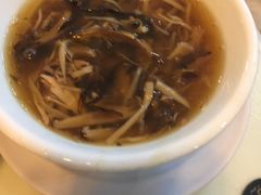 -新大咀港式茶餐厅(宝山万达店)