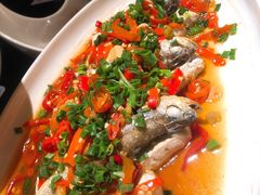 剁椒臭豆腐蒸小黄鱼-老头儿油爆虾·知味杭州(爱琴海购物中心)