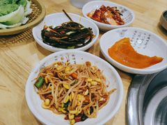 -牛信亭韩国料理·炭火烤肉(紫藤路店)