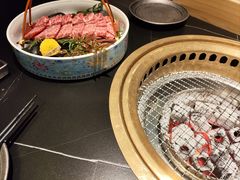 -山川小町·极番烧肉(新地假日广场店)