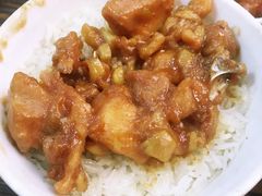 滑鸡蒸饭-品香排骨饭(羊官路店)