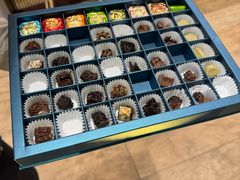 -VENCHI 闻绮(北京国贸商城店)