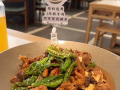枣庄辣子鸡-山东宾馆·齐鲁苑餐厅