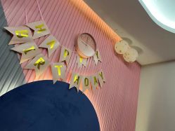 -PE SALON 