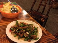 -富正毅三下锅·湘西韵味(天门山索道店)