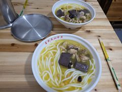 -文山荷鲜居(翠湖店)